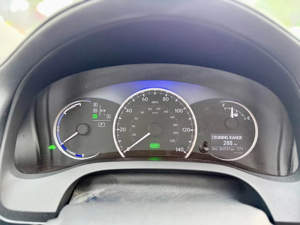 2011 Lexus CT - Image 15 of 15