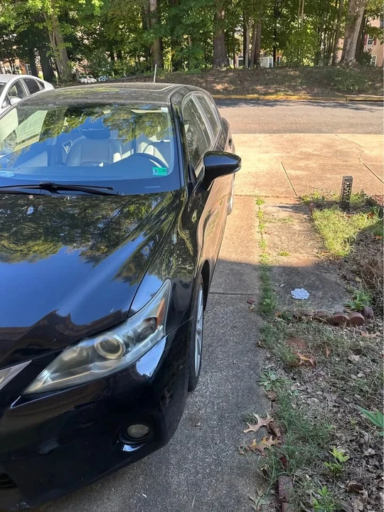 2011 Lexus CT - Image 3 of 10
