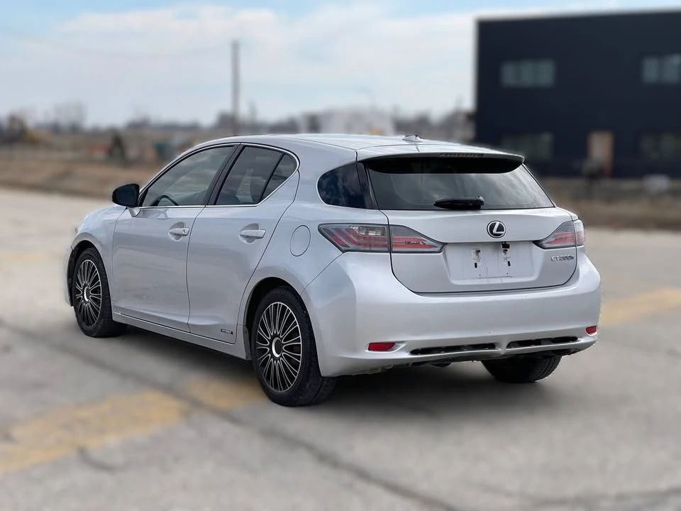 2011 Lexus CT - Image 7 of 21