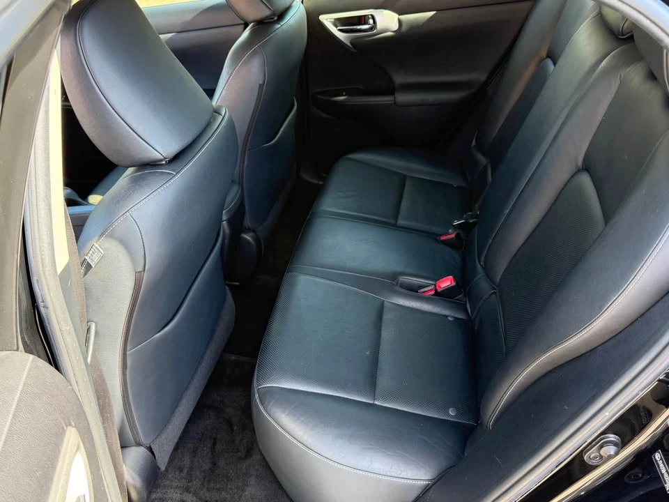 2011 Lexus CT - Image 7 of 20