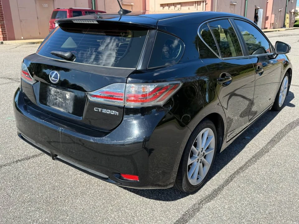 2011 Lexus CT - Image 4 of 20