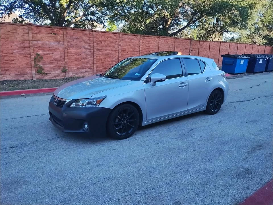 2011 Lexus CT - Image 3 of 13
