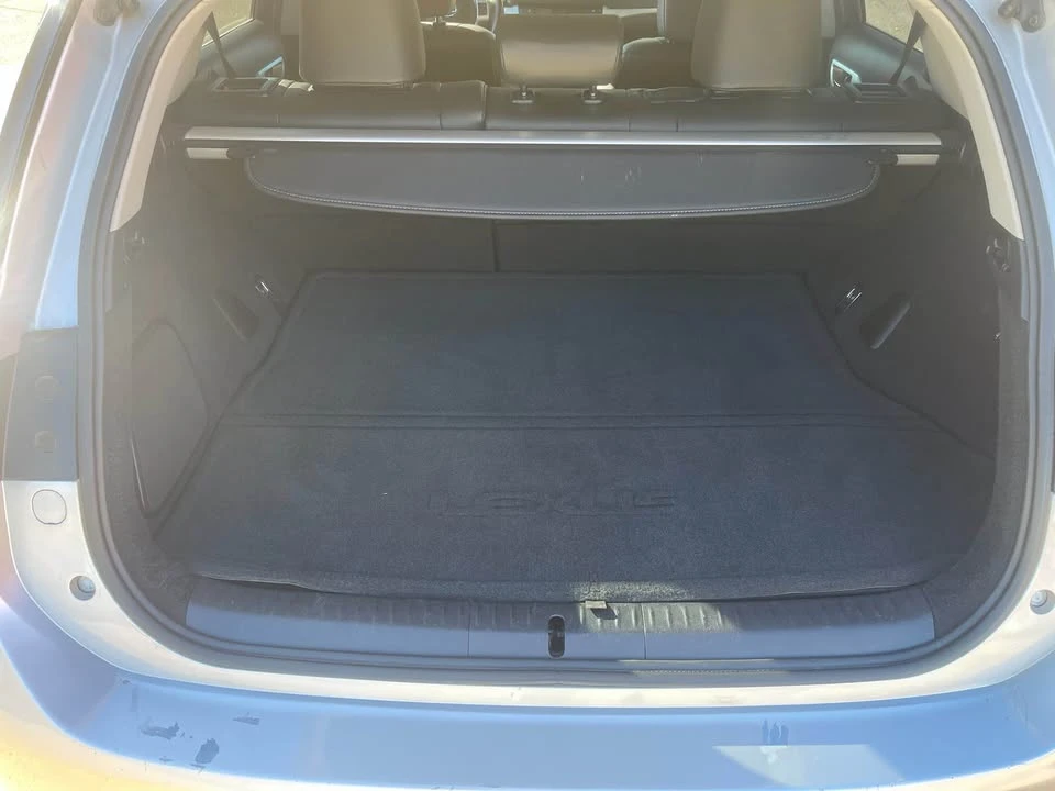 2011 Lexus CT - Image 8 of 18