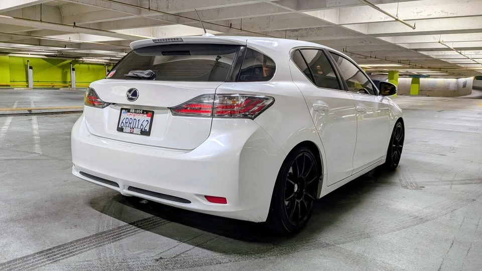 2011 Lexus CT - Image 4 of 11