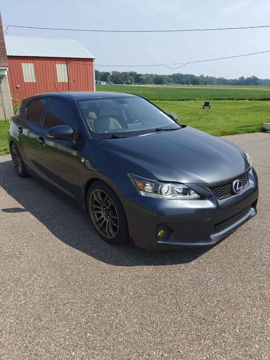 2011 Lexus CT - Image 2 of 5