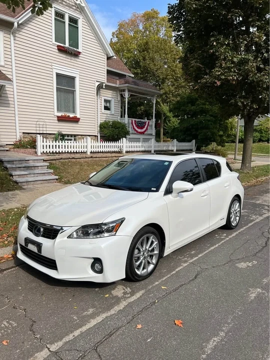 2011 Lexus CT - Image 3 of 14