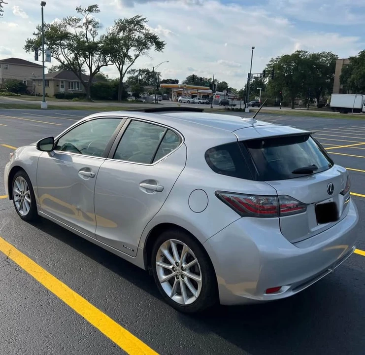 2011 Lexus CT - Image 4 of 19