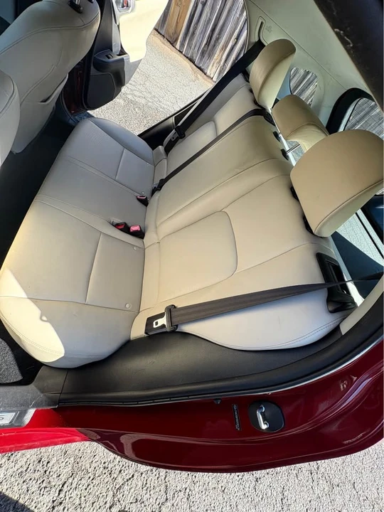 2011 Lexus CT - Image 8 of 17