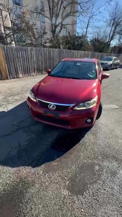 2011 Lexus CT - Image 17 of 17