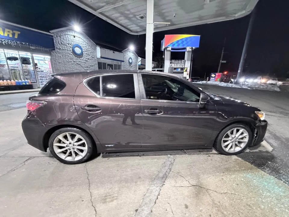 2011 Lexus CT - Image 4 of 12