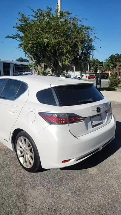 2011 Lexus CT - Image 18 of 18