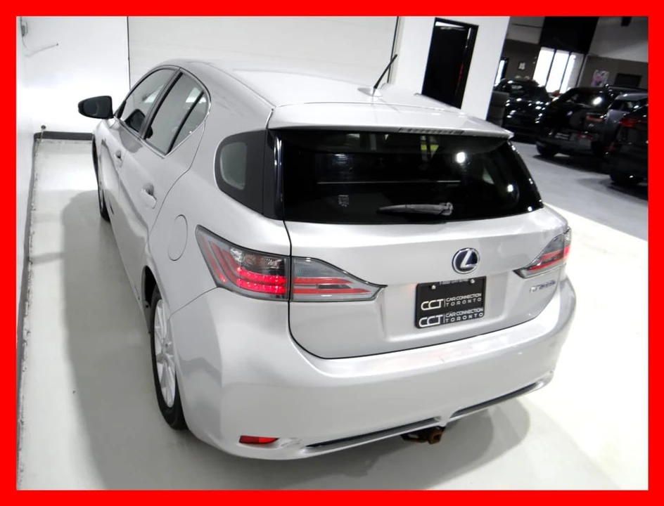 2011 Lexus CT - Image 4 of 20