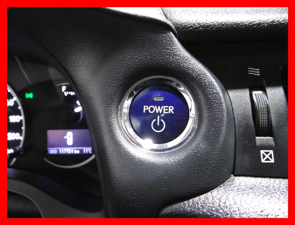 2011 Lexus CT - Image 16 of 20