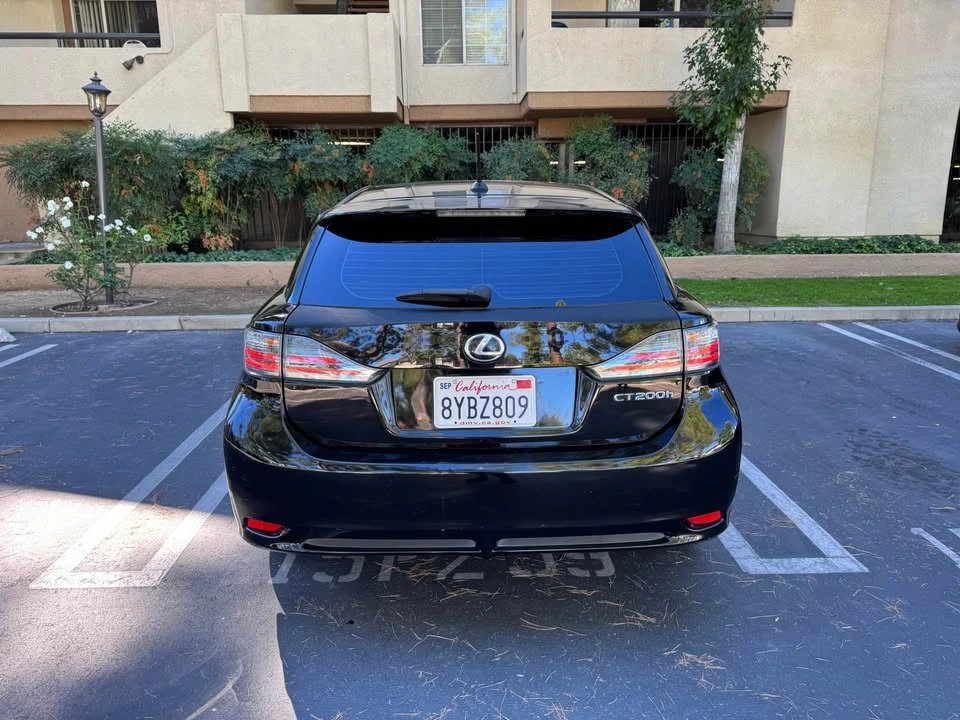 2011 Lexus CT - Image 7 of 15