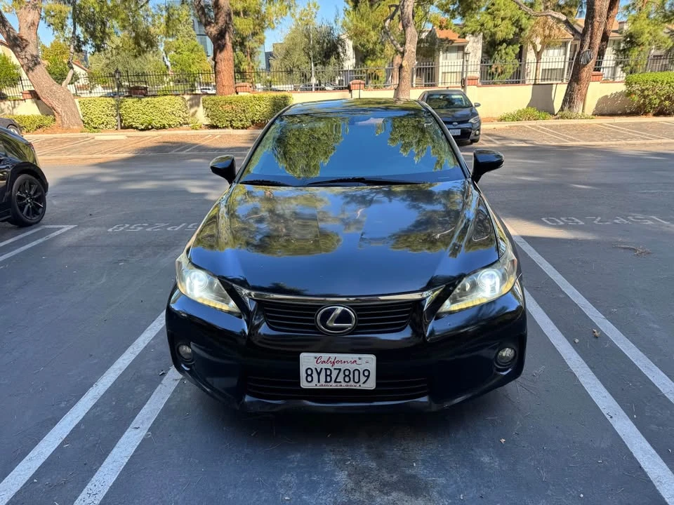 2011 Lexus CT - Image 3 of 15
