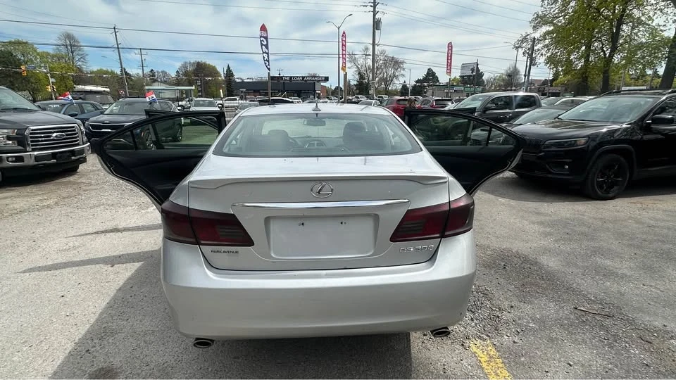 2011 Lexus ES 5th Gen - Image 8 of 9