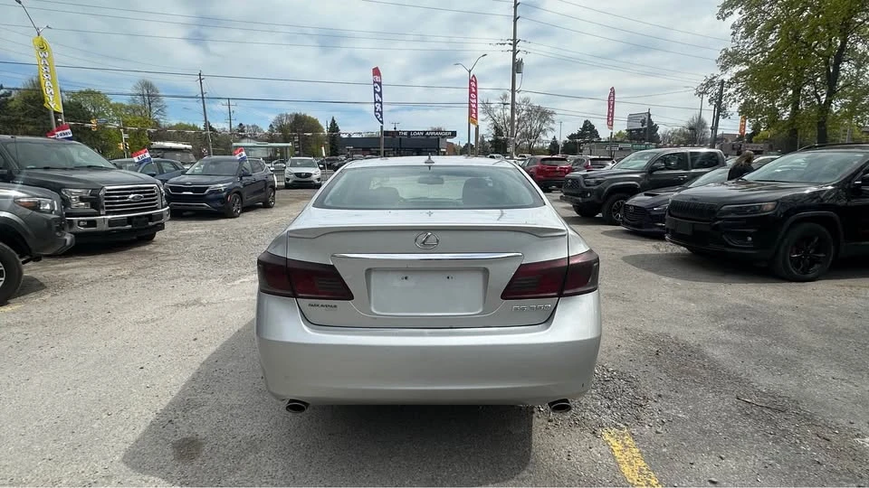 2011 Lexus ES 5th Gen - Image 4 of 9