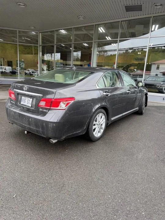 2011 Lexus ES 5th Gen - Image 3 of 6
