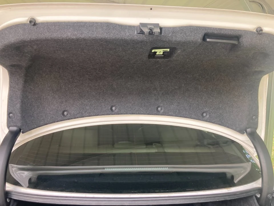 2011 Lexus ES 5th Gen - Image 11 of 19