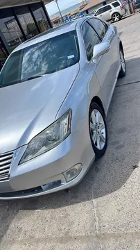 2011 Lexus ES 250 Sedan