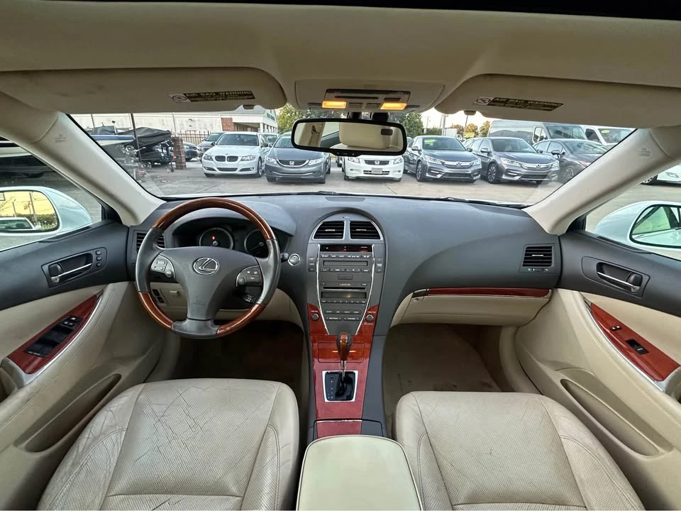 2011 Lexus ES 5th Gen - Image 14 of 16
