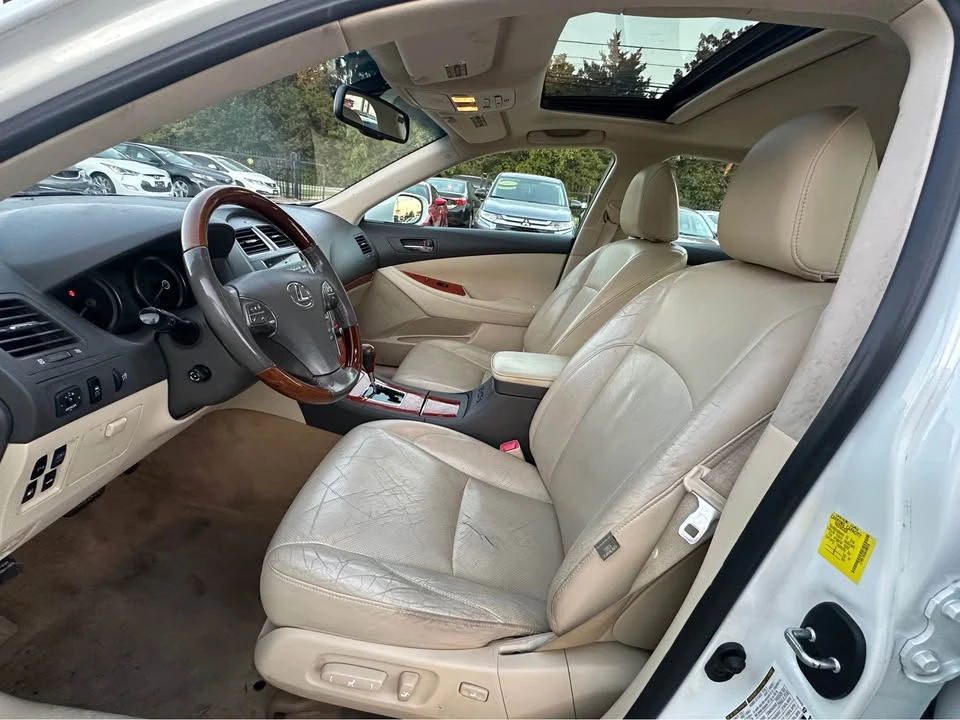 2011 Lexus ES 5th Gen - Image 16 of 16
