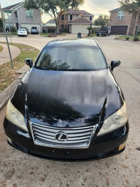 2011 Lexus ES 4th Gen - Image 2 of 6