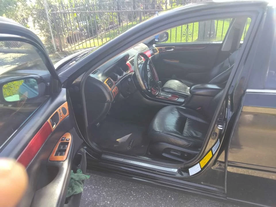 2003 Lexus ES 4th Gen - Image 11 of 17