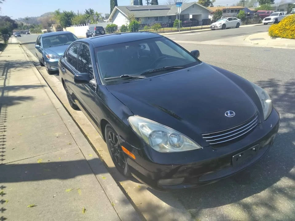 2003 Lexus ES 4th Gen - Image 8 of 17