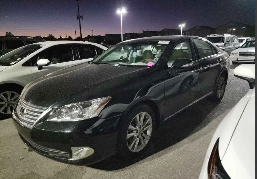 2011 Lexus ES 5th Gen - Image 13 of 15