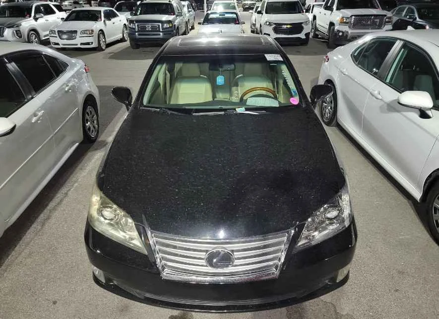 2011 Lexus ES 5th Gen - Image 3 of 15