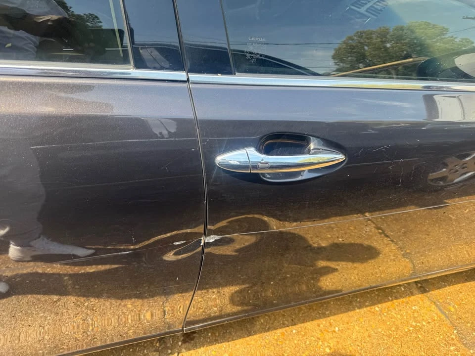 2011 Lexus ES 5th Gen - Image 5 of 12