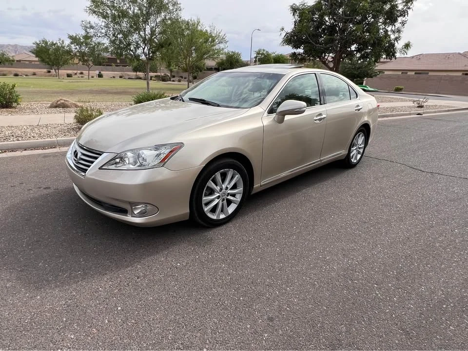 2011 Lexus ES 5th Gen - Image 3 of 11