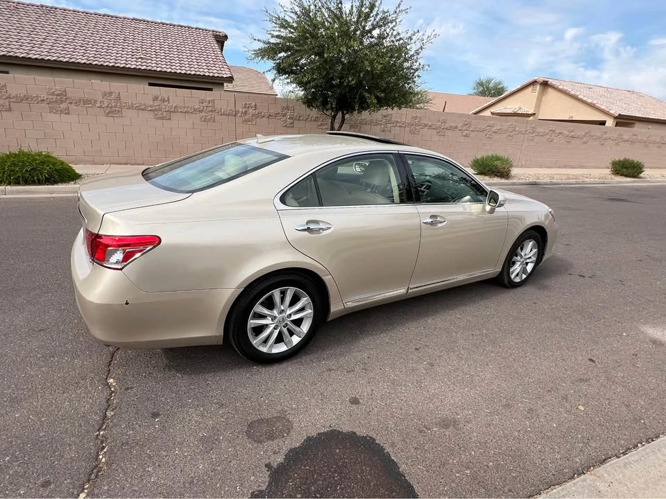 2011 Lexus ES 5th Gen - Image 11 of 11