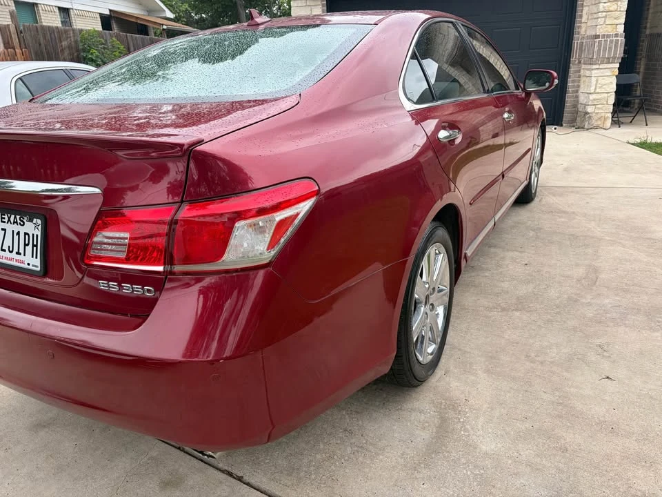 2011 Lexus ES 5th Gen - Image 4 of 14