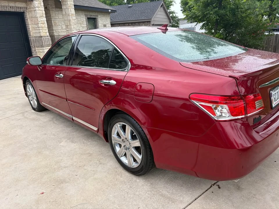 2011 Lexus ES 5th Gen - Image 6 of 14