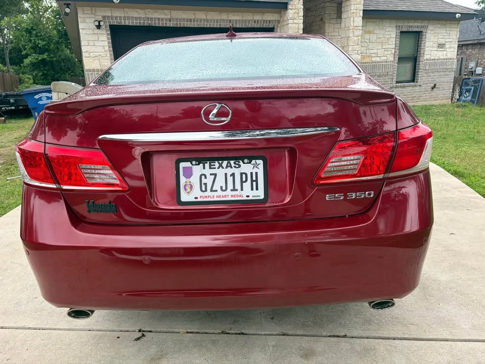 2011 Lexus ES 5th Gen - Image 5 of 14