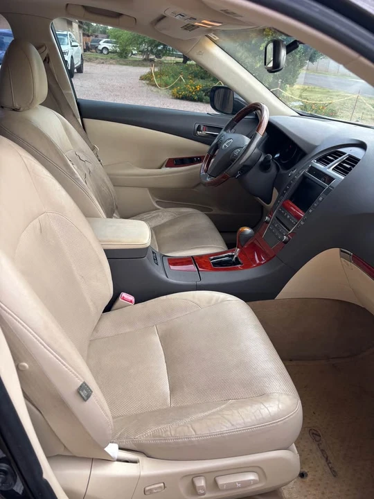 2011 Lexus ES 5th Gen - Image 6 of 8