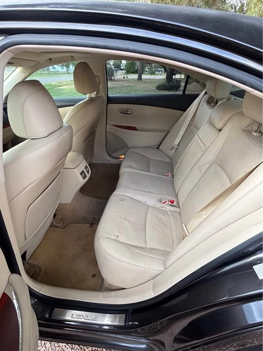 2011 Lexus ES 5th Gen - Image 8 of 8