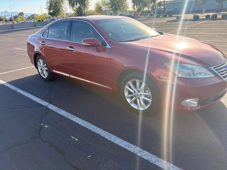 2011 Lexus ES 5th Gen - Image 7 of 13