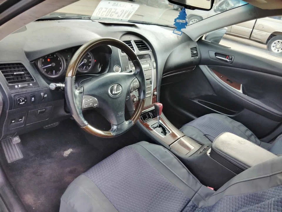 2011 Lexus ES 5th Gen - Image 6 of 7