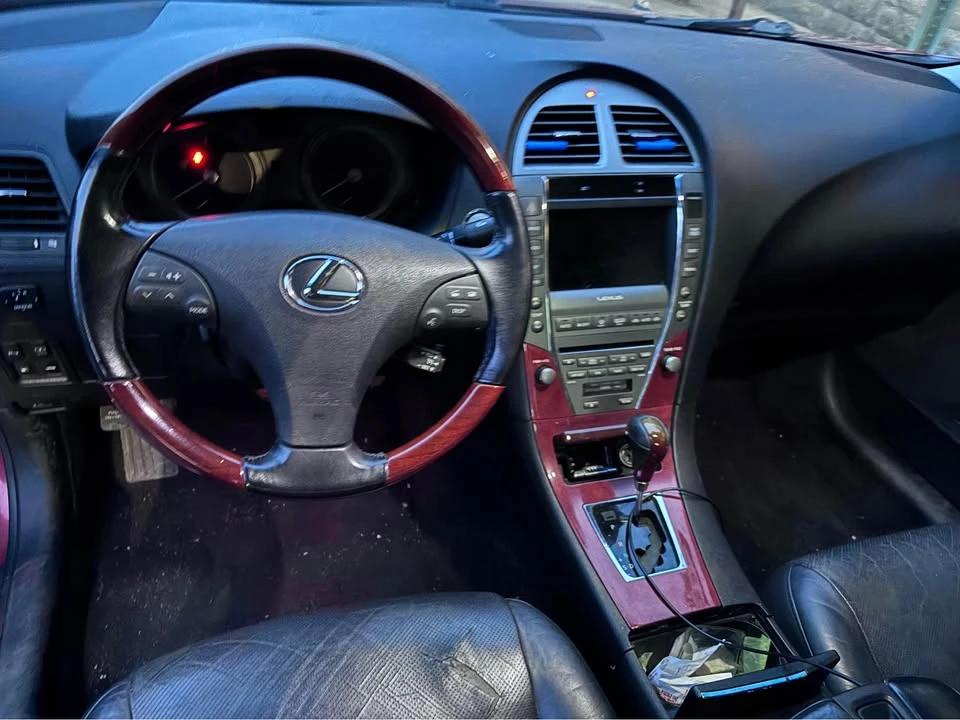 2011 Lexus ES 5th Gen - Image 6 of 10