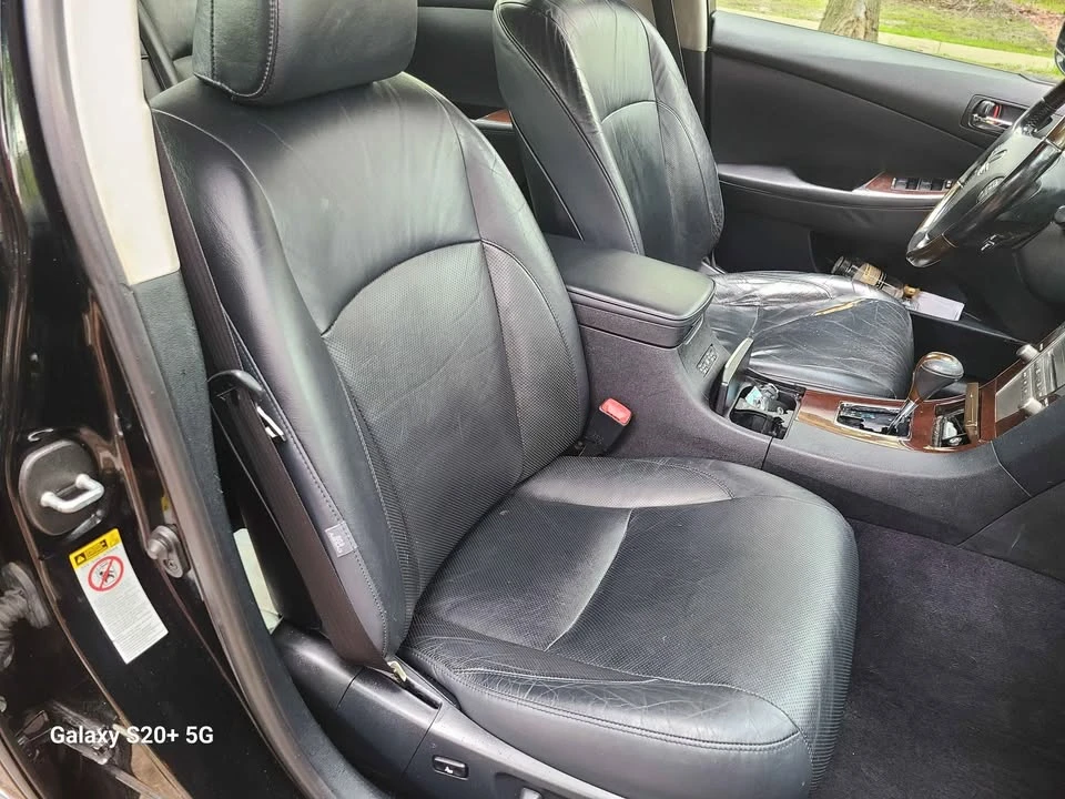 2011 Lexus ES 5th Gen - Image 12 of 20