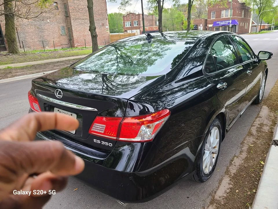 2011 Lexus ES 5th Gen - Image 5 of 20