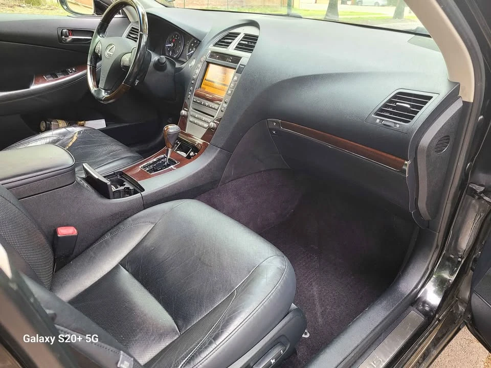 2011 Lexus ES 5th Gen - Image 13 of 20