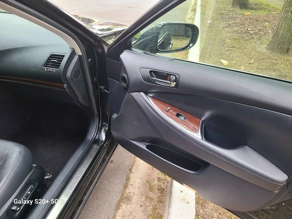 2011 Lexus ES 5th Gen - Image 14 of 20