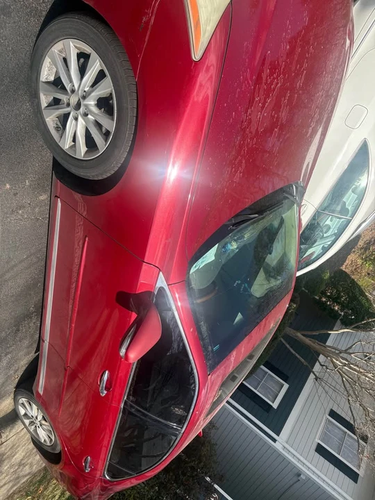 2011 Lexus ES 5th Gen - Image 2 of 4