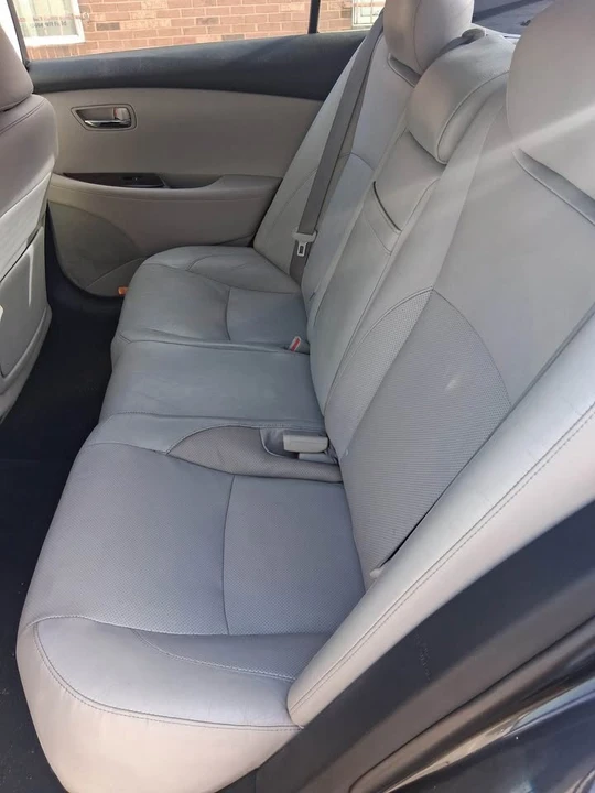 2011 Lexus ES 5th Gen - Image 8 of 9