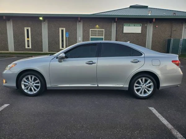 2011 Lexus ES 5th Gen - Image 5 of 21