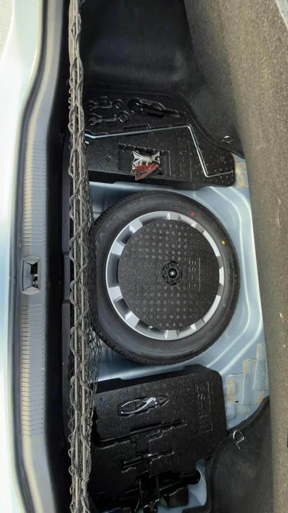 2011 Lexus ES 5th Gen - Image 13 of 15